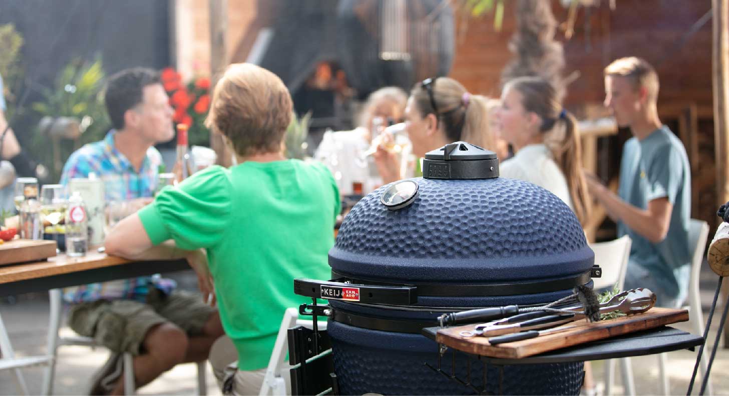 Sfeerfoto KEIJ kamado Large mat blauw